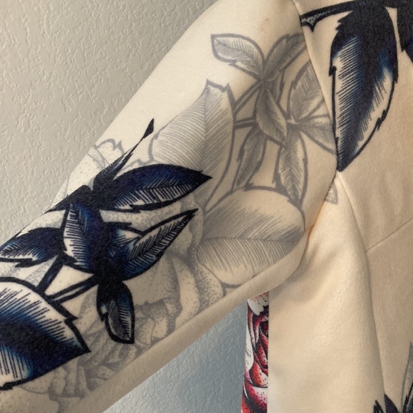 French Connection White Floral Rose Print Oversized Coat Size 4 - Picture 4 of 13